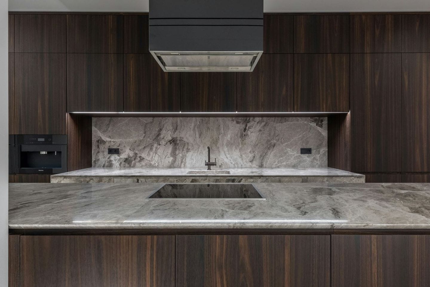 Image quartzite