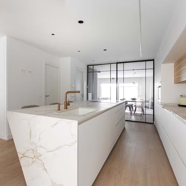 Réalisation n°1 du plan de travail Entzo 22 en Ceramique Dekton