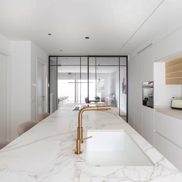 Réalisation n°2 du plan de travail Entzo 22 en Ceramique Dekton