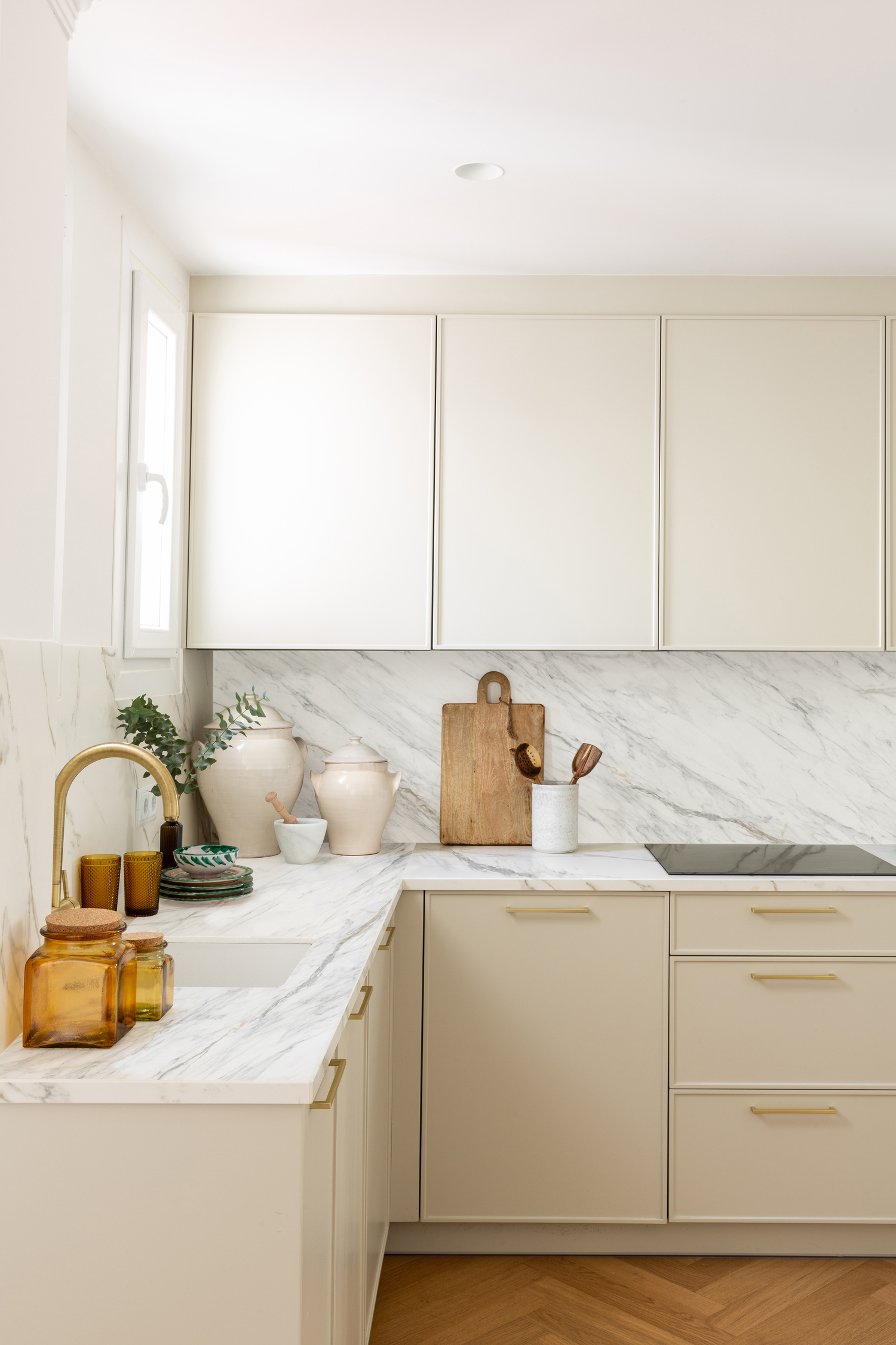 Réalisation n°4 du plan de travail Azure en Ceramique Neolith The Size