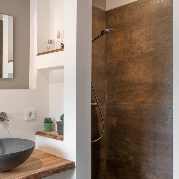 Réalisation n°1 du plan de travail Iron Corten en Ceramique Neolith The Size