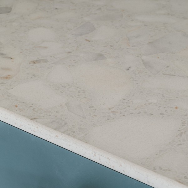 Réalisation n°5 du plan de travail Retrostone en Ceramique Neolith The Size