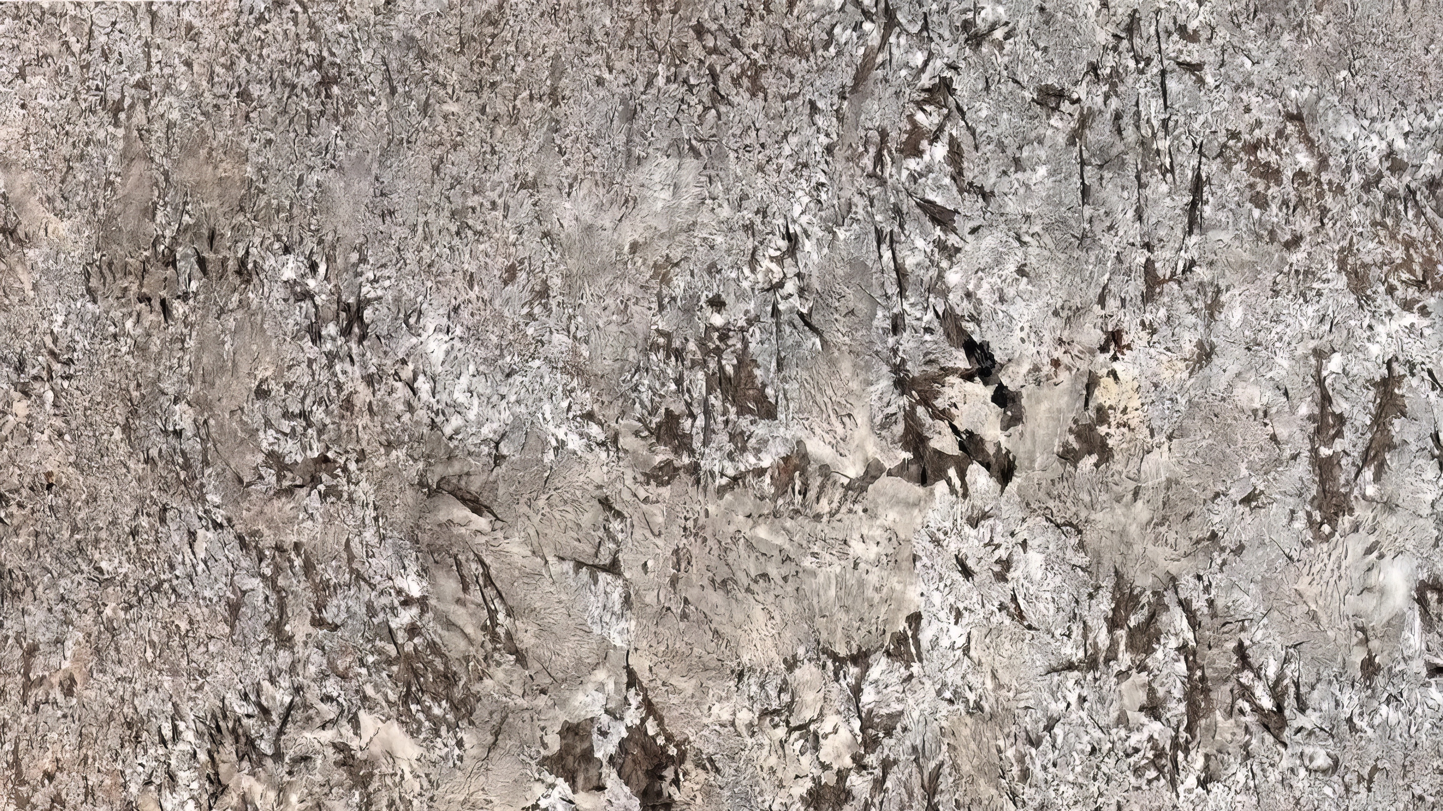 Épaisseur et finition de tranche du coloris Glacial Blue en Granit Sensa