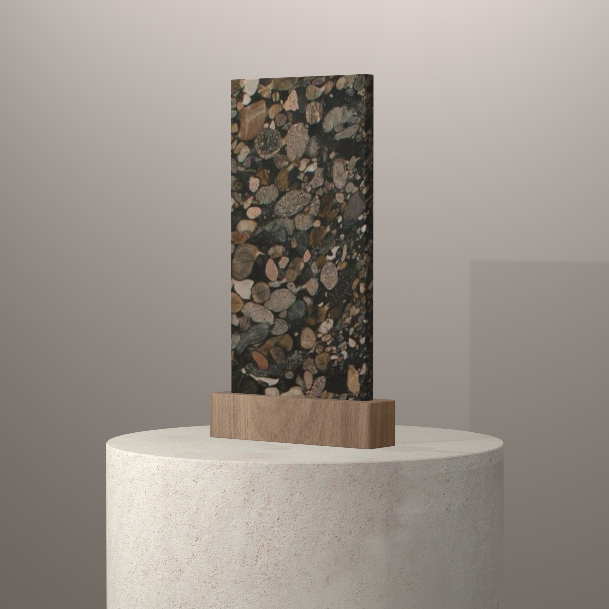 Rendu 3D du coloris Brown Marinace en Granit sur piédestal