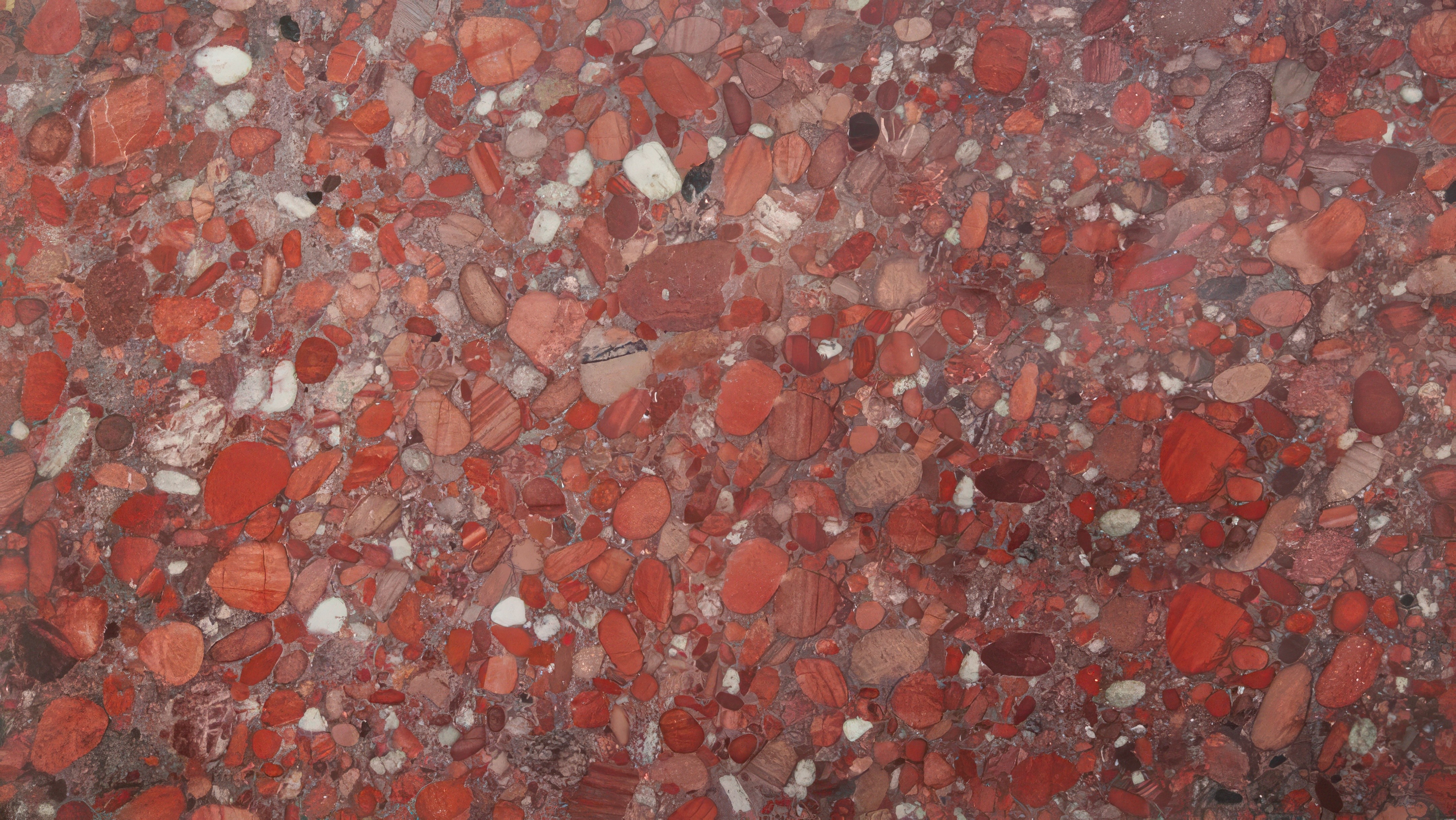 Épaisseur et finition de tranche du coloris Marinace Red en Granit