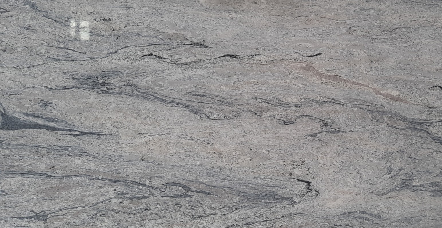 Épaisseur et finition de tranche du coloris Piracema en Granit