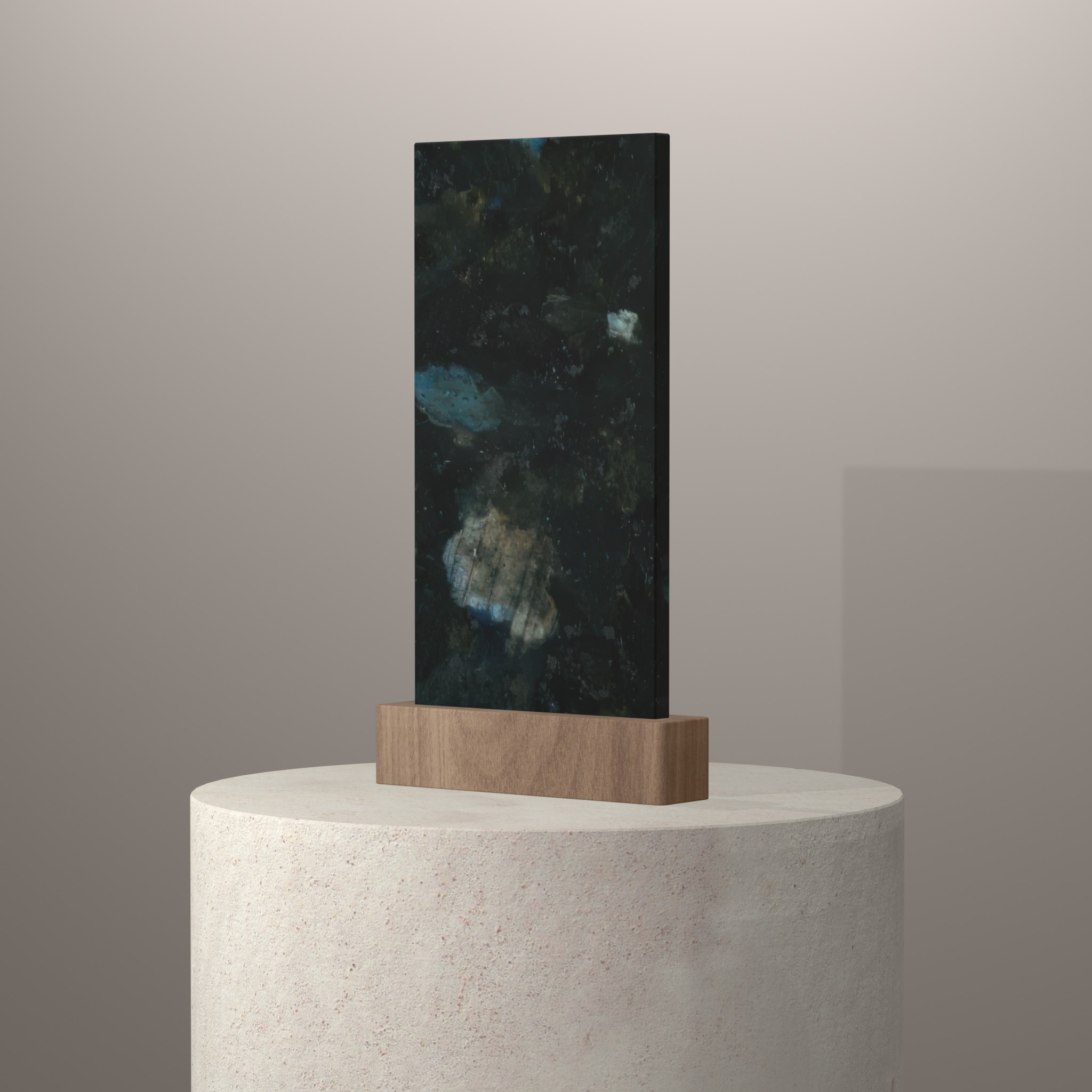 Rendu 3D du coloris Vert Labrador en Granit sur piédestal