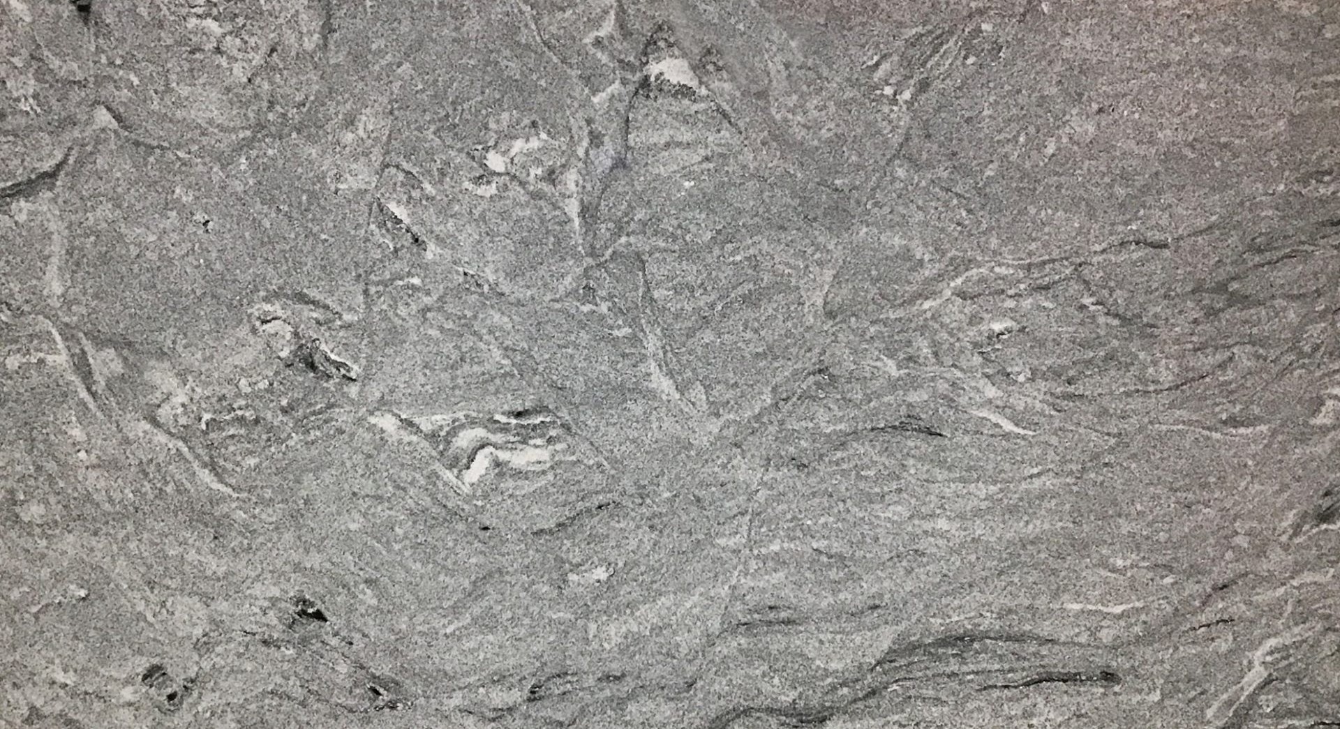 Épaisseur et finition de tranche du coloris Viscount White en Granit
