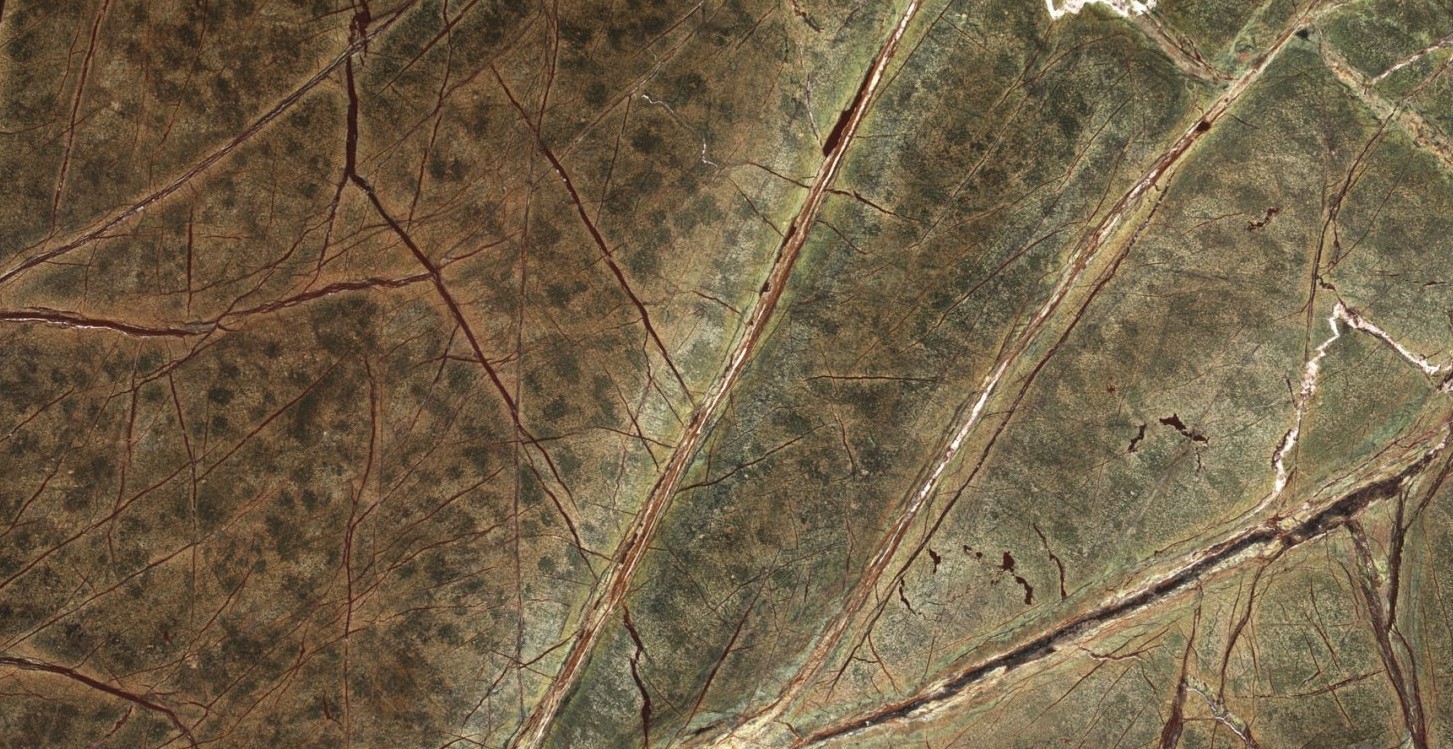 Épaisseur et finition de tranche du coloris Rain Forest Green en Marbre