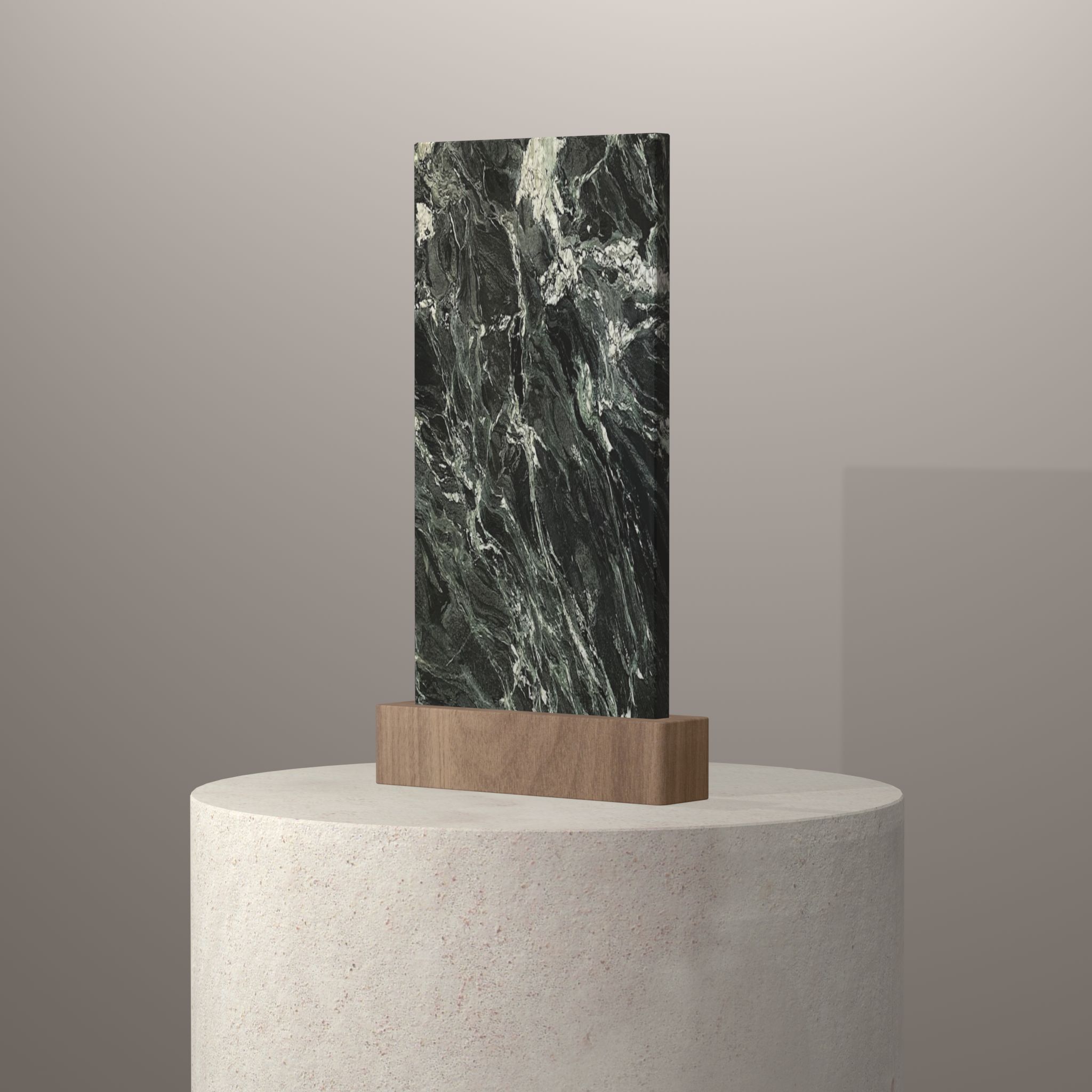 Rendu 3D du coloris Verde Alpi en Marbre sur piédestal
