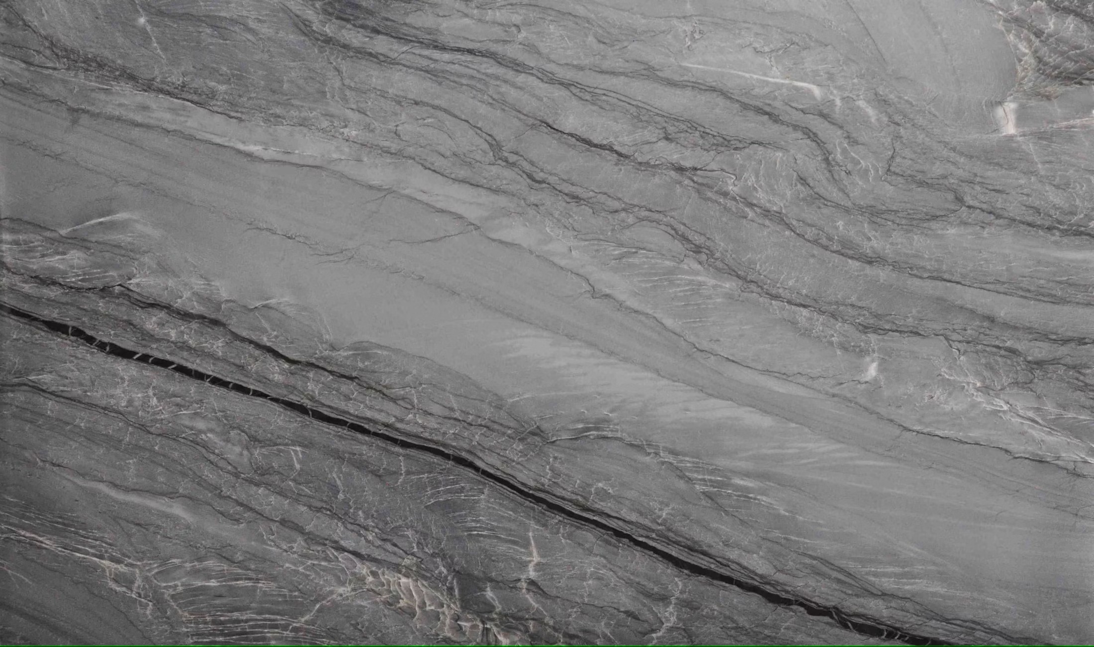Épaisseur et finition de tranche du coloris Platino en Quartzite Sensa