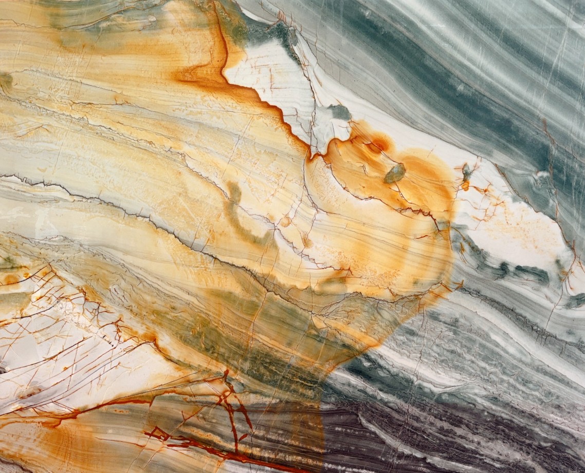 Épaisseur et finition de tranche du coloris Polaris Gold en Quartzite Texta