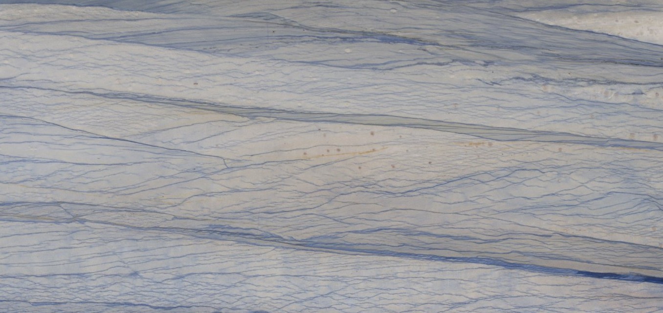 Épaisseur et finition de tranche du coloris Bleu Macaubas en Quartzite