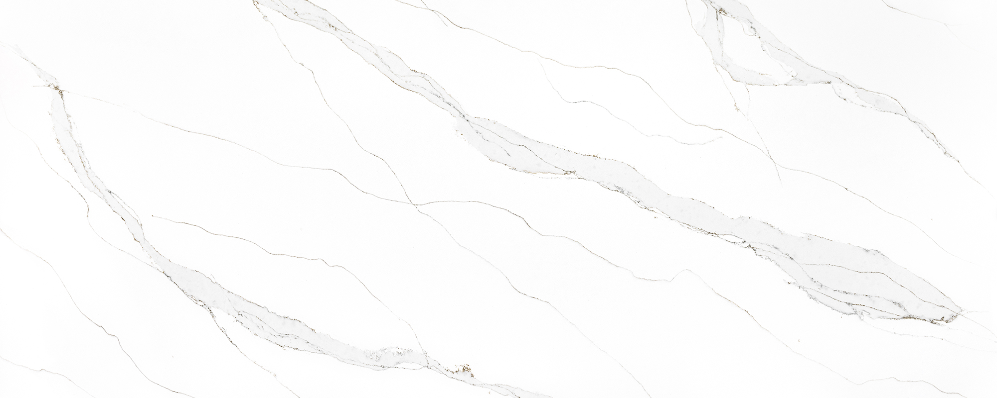 Épaisseur et finition de tranche du coloris Luxury Vagli Oro en Quartz Compac