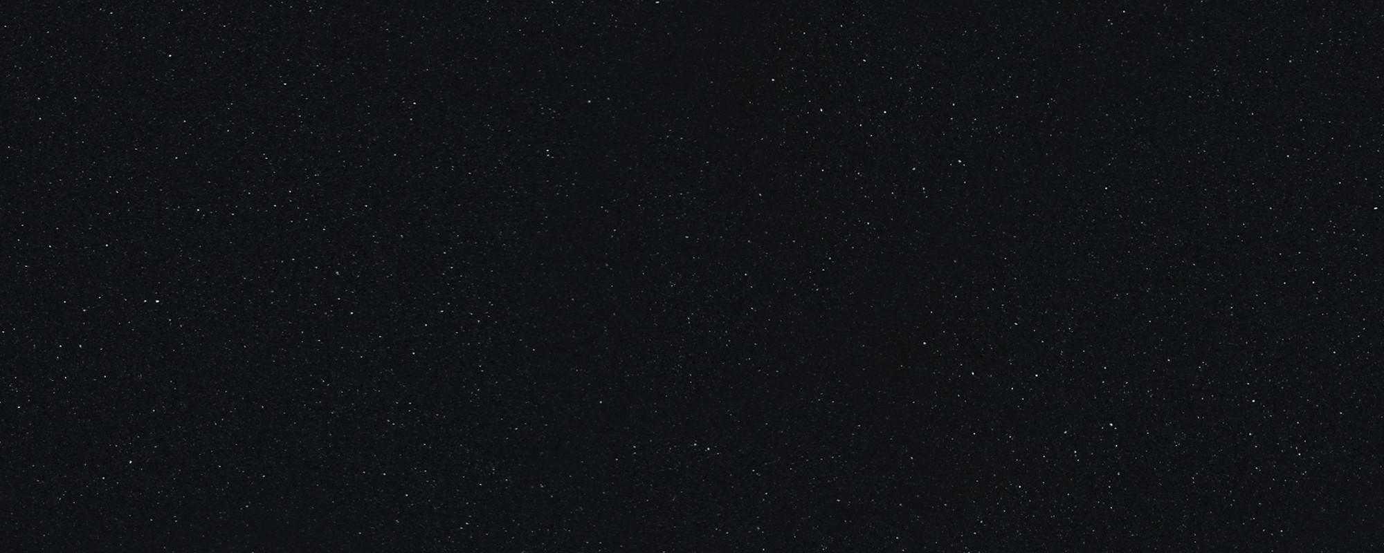 Épaisseur et finition de tranche du coloris Nocturno en Quartz Compac