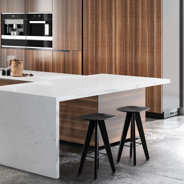 Réalisation n°4 du plan de travail Unique Arabescato en Quartz Compac
