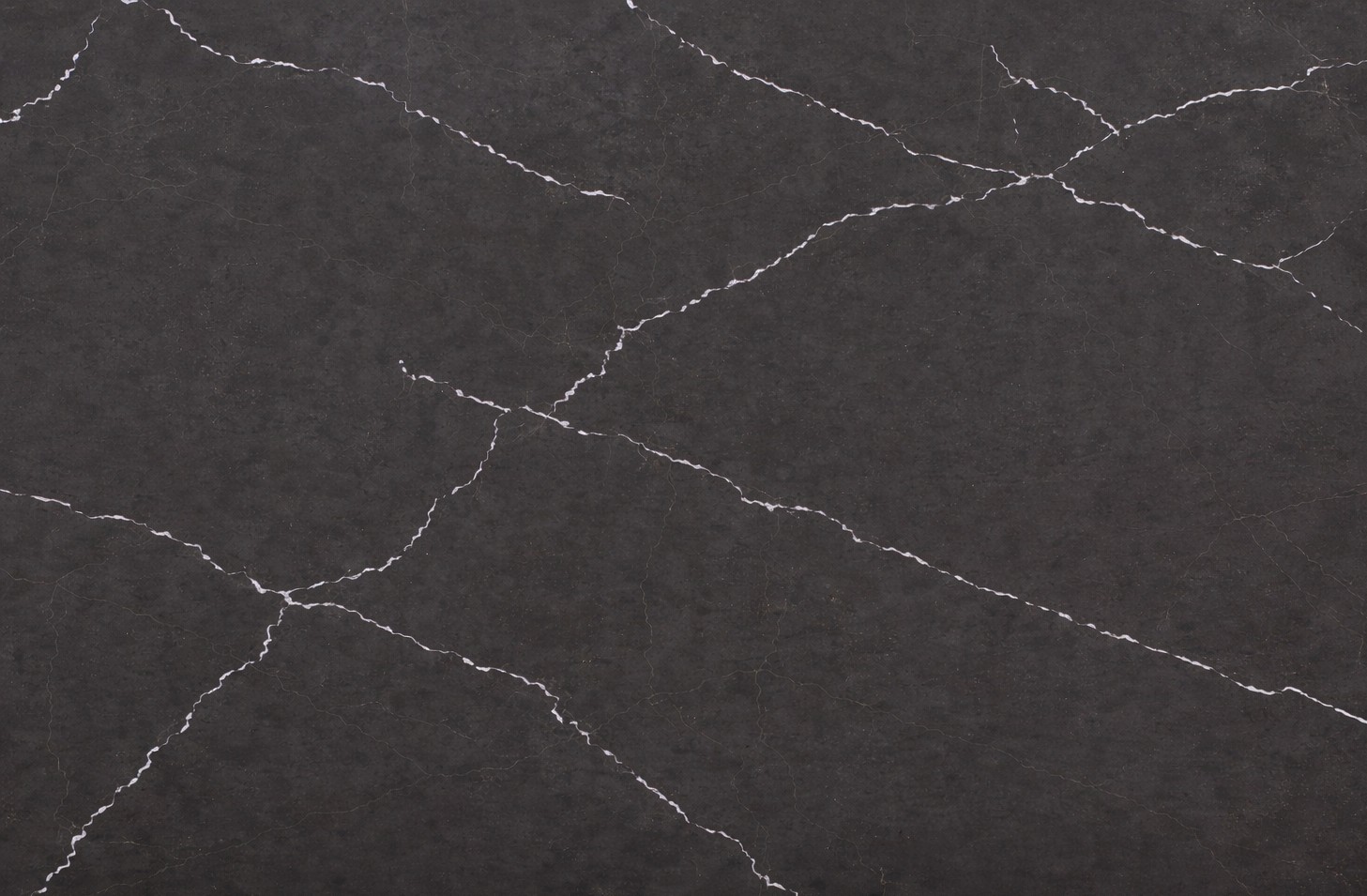 Épaisseur et finition de tranche du coloris Fiorella en Quartz Mstone