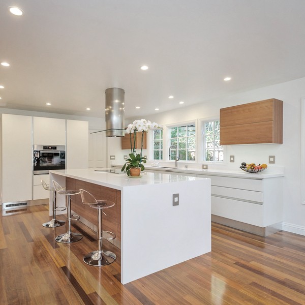 Réalisation n°7 du plan de travail Blanco Zeus en Quartz Silestone