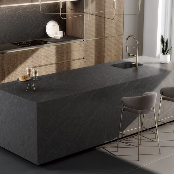 Réalisation n°1 du plan de travail Bohemian Flame en Quartz Silestone
