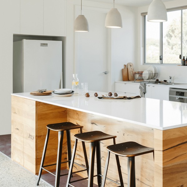Réalisation n°1 du plan de travail Desert Silver en Quartz Silestone