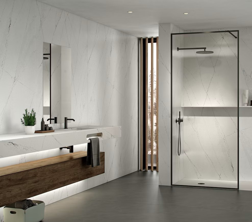Réalisation n°5 du plan de travail Ethereal Noctis en Quartz Silestone