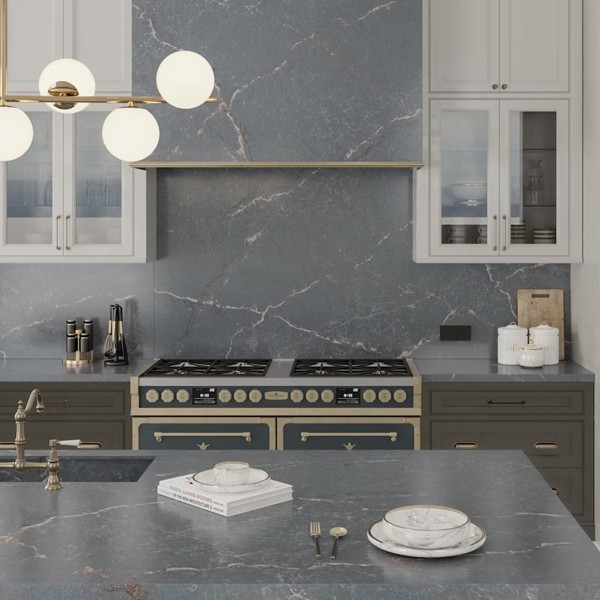 Réalisation n°5 du plan de travail Parisien Bleu en Quartz Silestone