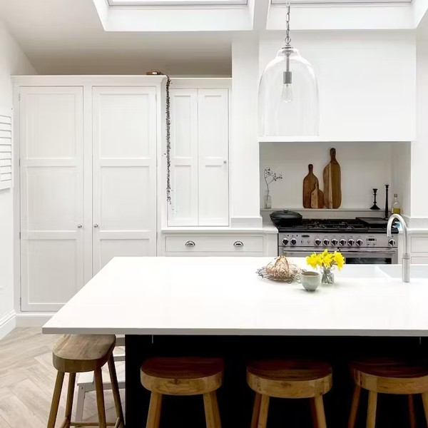 Réalisation n°4 du plan de travail Snowy Ibiza en Quartz Silestone